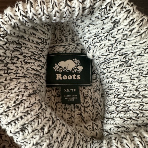 Roots Snowy Fox Turtleneck Sweater - Picture 6 of 7